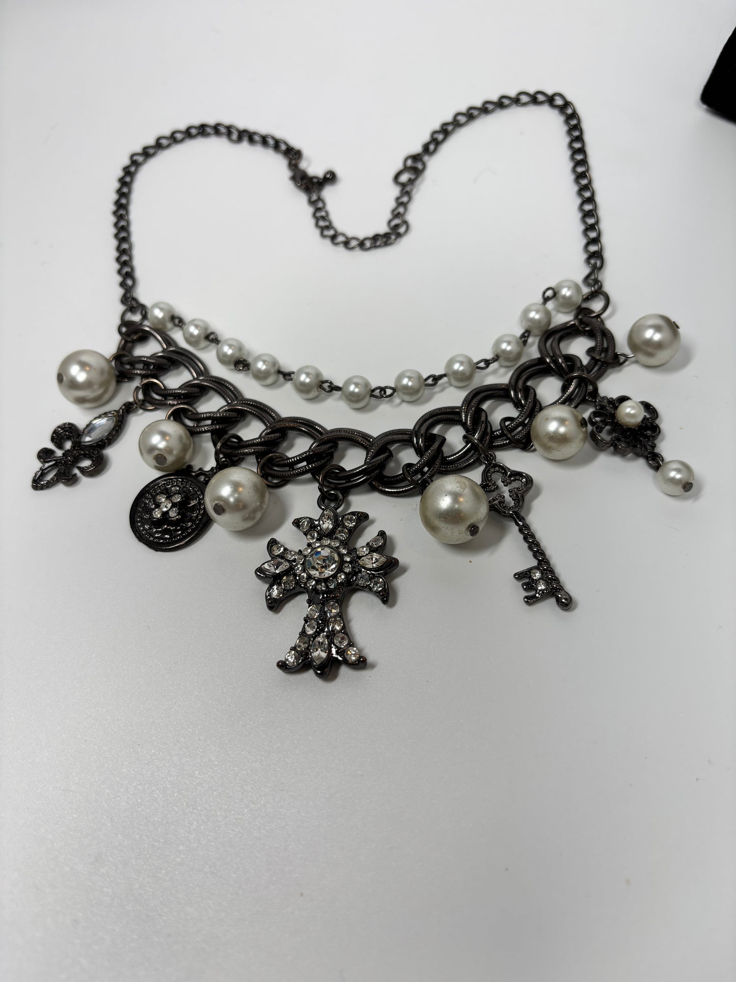 Pearl & Charm Chain Necklace