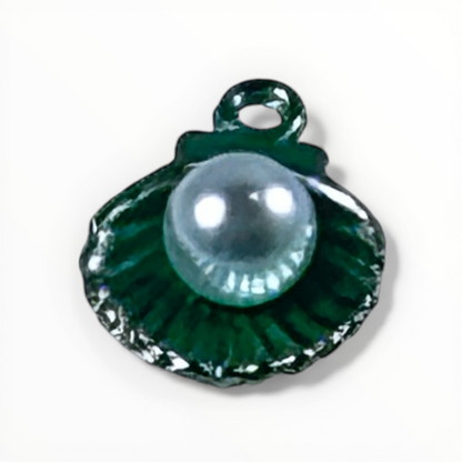 Oyster & Pearl Charm