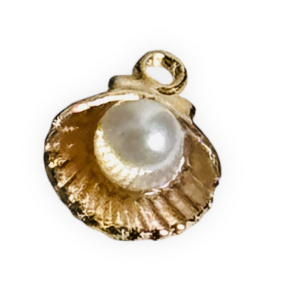 Oyster & Pearl Charm