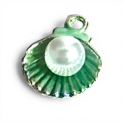 Oyster & Pearl Charm